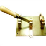 L-T-Knife-Switch-S-P-D-T-.jpg L-T-Knife-Switch-S-P-D-T-.jpg